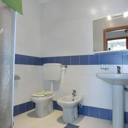 アパート Homely Flat With Balcony And Swimming Pool