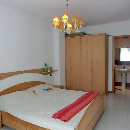 Διαμέρισμα Homely Flat With Balcony And Swimming Pool