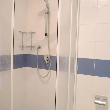 Διαμέρισμα Homely Flat With Balcony And Swimming Pool *
